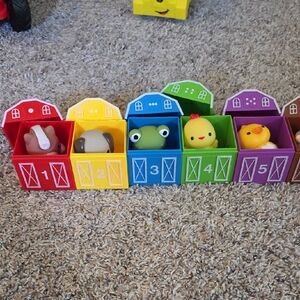 Colorful Farm Animal Sorting Playset - Red, Yellow, Blue, Green, Purple